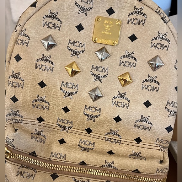 MCM Medium Studded Stark backpack - Picture 12 of 16